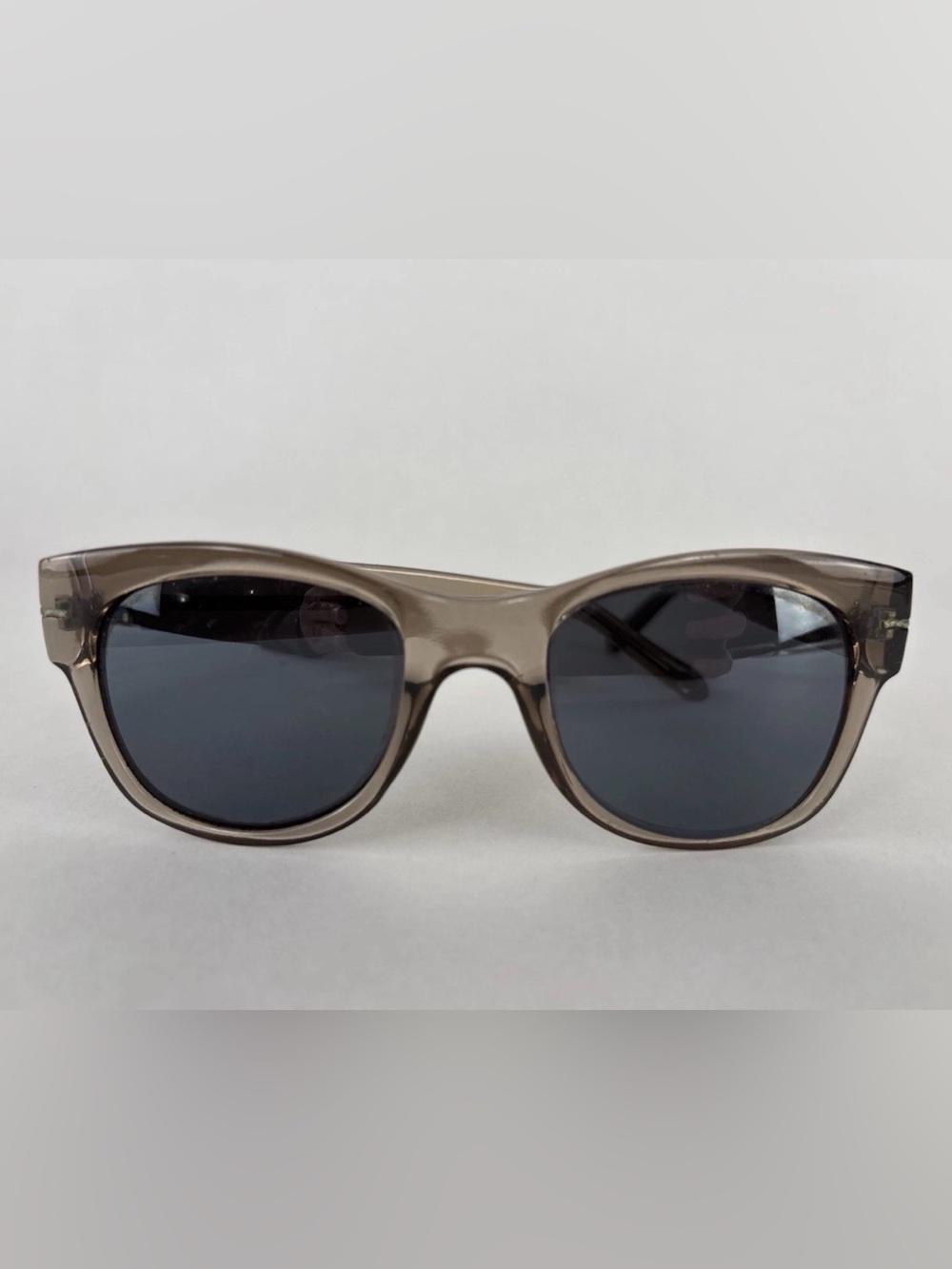 Fossil FW17 3584701712 Clear Gray Frame Sunglasses